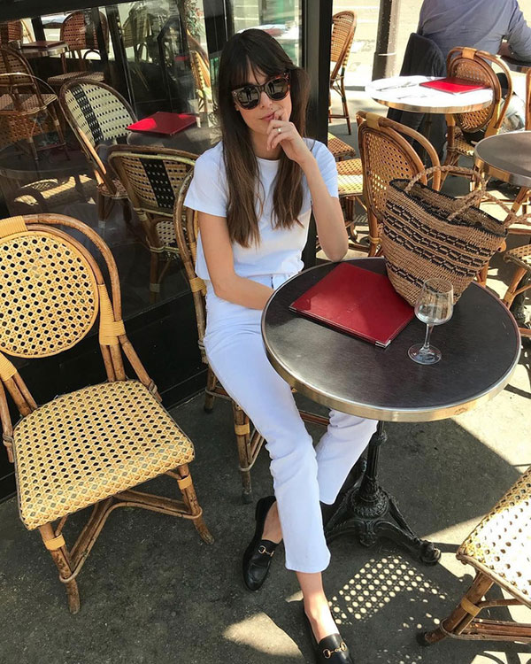 Jeans trắng phẳng phiu và 12 gợi ý mix&match dành cho chị em muốn thay mới hoàn toàn style công sở Jeans trắng phẳng phiu và 12 gợi ý mix&match dành cho chị em muốn thay mới hoàn toàn style công sở