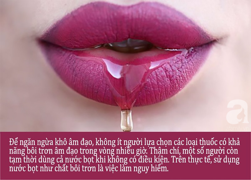 Sử dụng nước bọt làm chất bôi trơn cho 'chuyện ấy' có thể gây nguy hiểm cho vùng kín Sử dụng nước bọt làm chất bôi trơn cho 'chuyện ấy' có thể gây nguy hiểm cho vùng kín