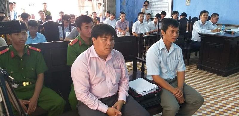 Cựu phó chi cục trưởng QLTT bị đề nghị cao nhất 2,6 năm tù Cựu phó chi cục trưởng QLTT bị đề nghị cao nhất 2,6 năm tù