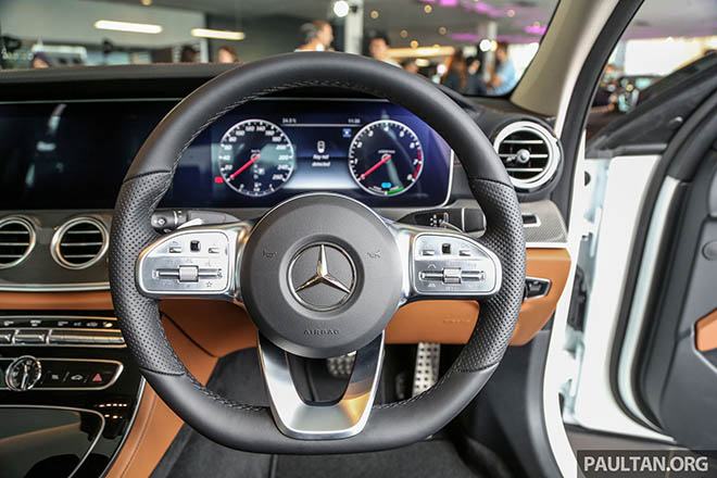 Chi tiết hình ảnh Mercedes-Benz E350 AMG Line sắp ra mắt tại Việt Nam - 5 Chi tiết hình ảnh Mercedes-Benz E350 AMG Line sắp ra mắt tại Việt Nam - 5