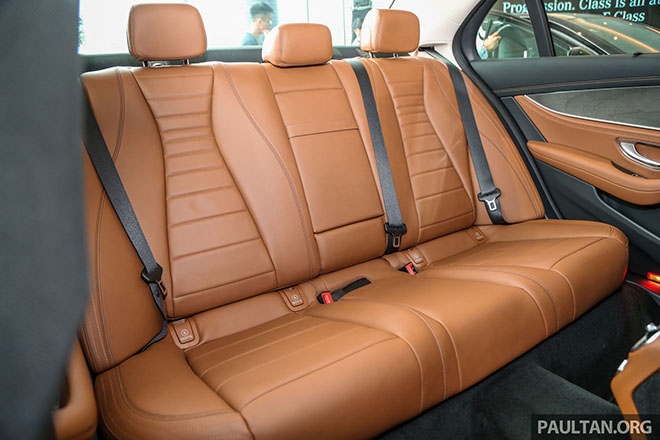 Chi tiết hình ảnh Mercedes-Benz E350 AMG Line sắp ra mắt tại Việt Nam - 7 Chi tiết hình ảnh Mercedes-Benz E350 AMG Line sắp ra mắt tại Việt Nam - 7