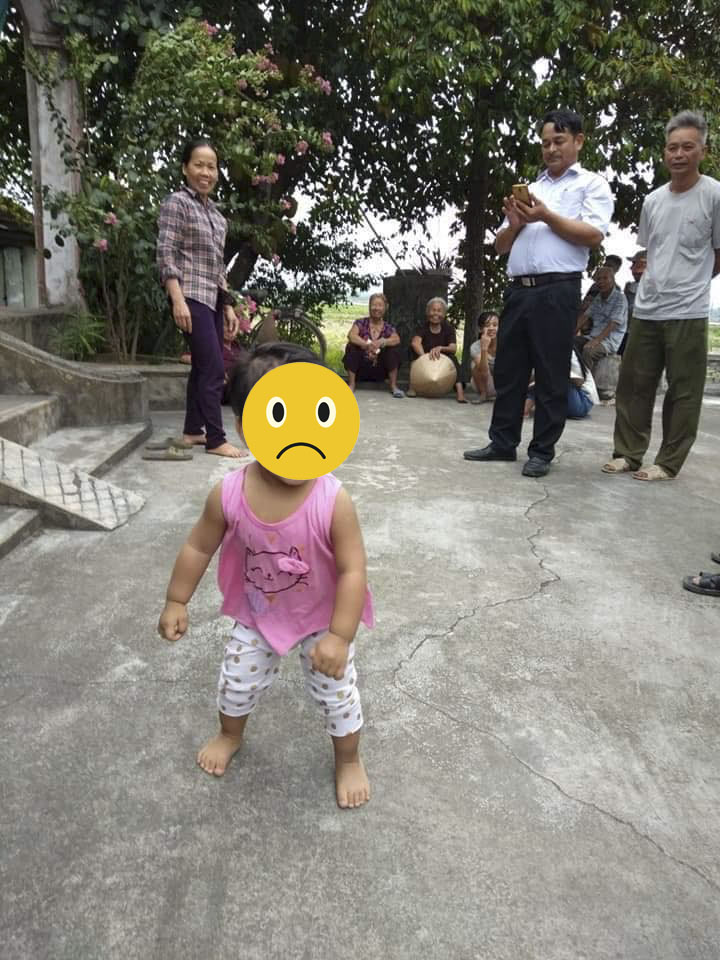 Bỏ rơi con gái ở trước cổng chùa cùng tâm thư: 'Nhà chùa ạ, em còn phải đi lấy chồng', nữ sinh khiến nhiều người vừa phẫn nộ vừa xót xa - 1 Bỏ rơi con gái ở trước cổng chùa cùng tâm thư: 'Nhà chùa ạ, em còn phải đi lấy chồng', nữ sinh khiến nhiều người vừa phẫn nộ vừa xót xa - 1