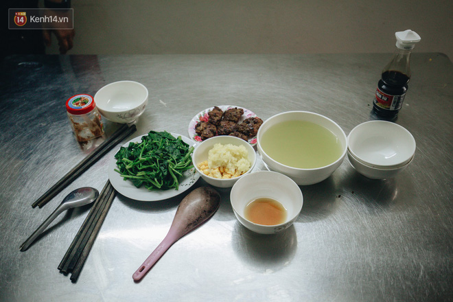 Người mẹ từ chối điều trị ung thư, chấp nhận mất đôi mắt để sinh con: 'Nếu có thể nhìn thấy con, tôi chẳng còn ước mơ nào lớn hơn thế' - 17 Người mẹ từ chối điều trị ung thư, chấp nhận mất đôi mắt để sinh con: 'Nếu có thể nhìn thấy con, tôi chẳng còn ước mơ nào lớn hơn thế' - 17