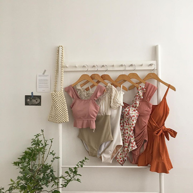 4 kiểu túi xinh nhất hè năm nay: chiều lòng từ nàng cá tính đến bánh bèo, đeo lên là nâng tầm phong cách tắp lự - 3 4 kiểu túi xinh nhất hè năm nay: chiều lòng từ nàng cá tính đến bánh bèo, đeo lên là nâng tầm phong cách tắp lự - 3