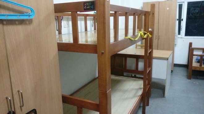 Kí túc xá giá rẻ như nhà kho, 3 cô gái hợp sức 'cải tạo' thành căn homestay nhìn là muốn xin ở chung - 4 Kí túc xá giá rẻ như nhà kho, 3 cô gái hợp sức 'cải tạo' thành căn homestay nhìn là muốn xin ở chung - 4