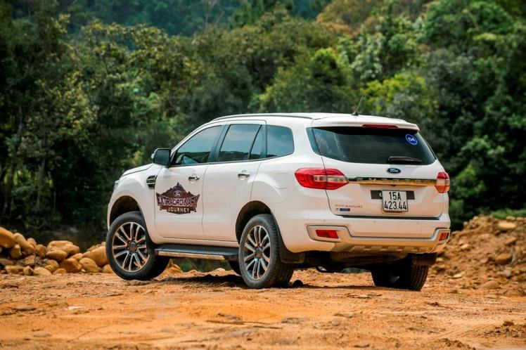 Từ 1,2 đến 1,4 tỷ đồng, chọn Mazda CX-8 hay Ford Everest? - 3 Từ 1,2 đến 1,4 tỷ đồng, chọn Mazda CX-8 hay Ford Everest? - 3
