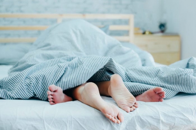 Tư thế doggy và những hiểm họa cần tránh khi quan hệ - 1 Tư thế doggy và những hiểm họa cần tránh khi quan hệ - 1