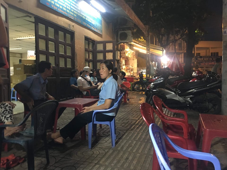 Hé lộ nguyên nhân chồng tìm đến nơi làm việc của vợ cũ rồi ra tay sát hại ở Sài Gòn Hé lộ nguyên nhân chồng tìm đến nơi làm việc của vợ cũ rồi ra tay sát hại ở Sài Gòn