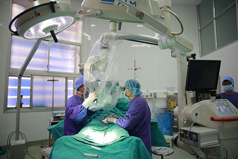 Bi hài chuyện nối 'của quý' - 1 Bi hài chuyện nối 'của quý' - 1