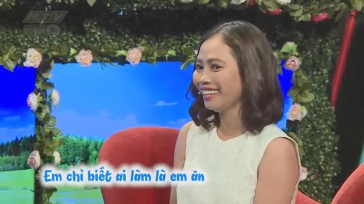 'Bạn muốn hẹn hò': Cô gái văn phòng khiến chàng quân nhân toát mồ hôi vì có hình xăm và chỉ biết nấu mì tôm - 5 'Bạn muốn hẹn hò': Cô gái văn phòng khiến chàng quân nhân toát mồ hôi vì có hình xăm và chỉ biết nấu mì tôm - 5