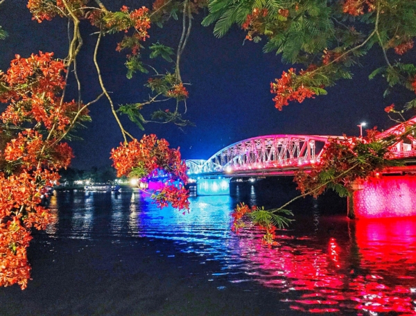Bỏ công việc Kiến trúc lương cao, chàng trai xứ Quảng du lịch xuyên Việt bằng xe máy, chụp ngàn tấm ảnh đẹp nao lòng - 15 Bỏ công việc Kiến trúc lương cao, chàng trai xứ Quảng du lịch xuyên Việt bằng xe máy, chụp ngàn tấm ảnh đẹp nao lòng - 15