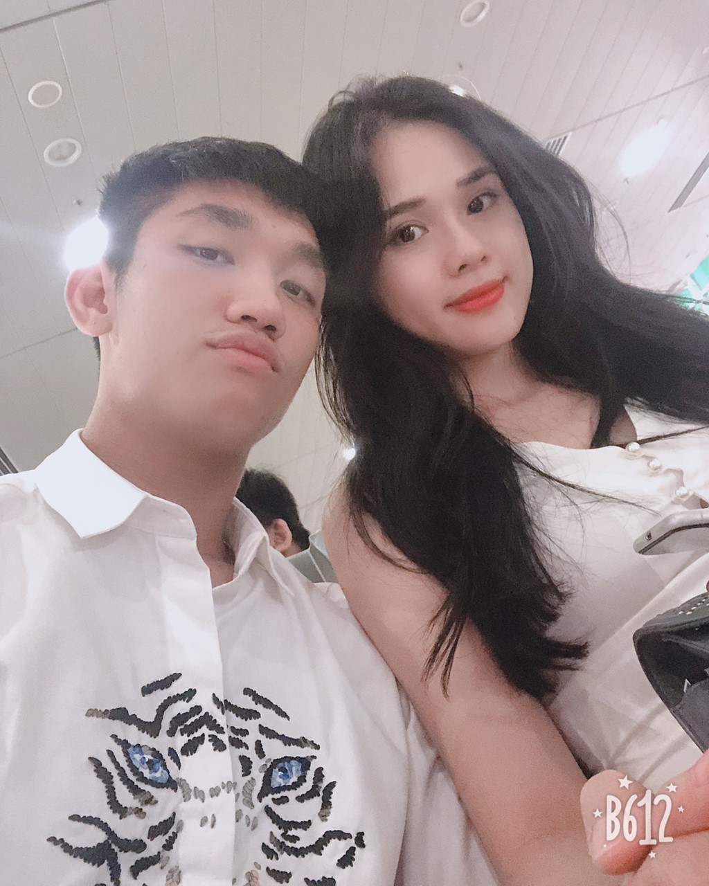 Vướng tin đồn chia tay Huyền Trang vì đi thi hoa hậu quá nhiều, Trọng Đại liền bình luận một câu 'thảo mai' xoay ngược tình huống - 1 Vướng tin đồn chia tay Huyền Trang vì đi thi hoa hậu quá nhiều, Trọng Đại liền bình luận một câu 'thảo mai' xoay ngược tình huống - 1
