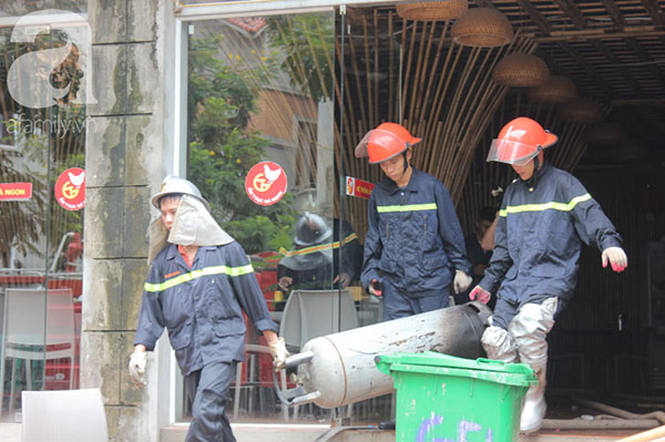 Lời kể của người chứng kiến đám cháy ở Thiên đường Bảo Sơn: 'Ngọn lửa to quá, tôi thấy 3 người nhảy từ lan can tầng 2 xuống đất' - 6 Lời kể của người chứng kiến đám cháy ở Thiên đường Bảo Sơn: 'Ngọn lửa to quá, tôi thấy 3 người nhảy từ lan can tầng 2 xuống đất' - 6