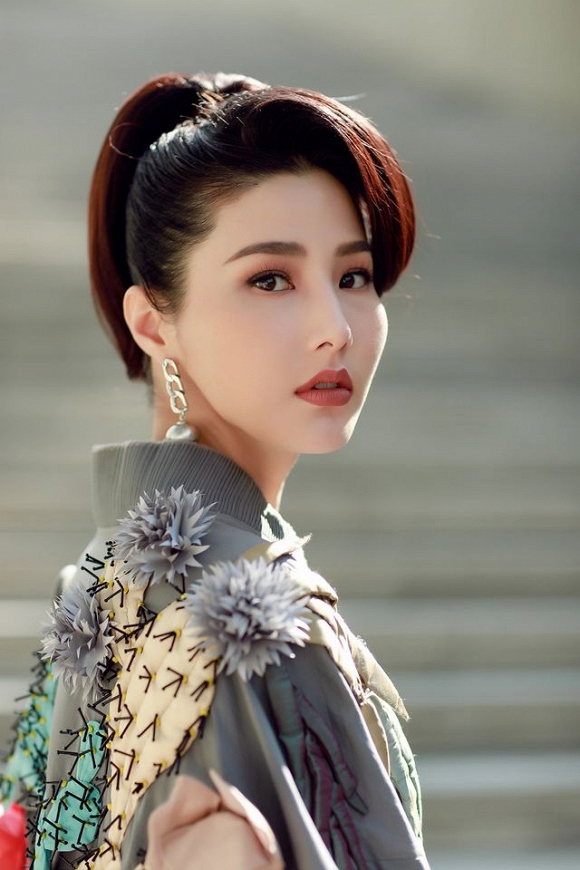 Diễm My 9X: 'Tiền của tôi là tiền của tôi, tiền của bạn trai tôi cũng là tiền của tôi' - 6 Diễm My 9X: 'Tiền của tôi là tiền của tôi, tiền của bạn trai tôi cũng là tiền của tôi' - 6