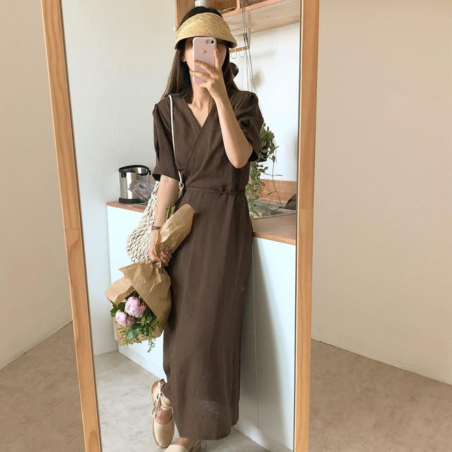 Đi nghỉ mát hè này mà thiếu mũ cói nửa đầu thì style của bạn sẽ bị thiệt vài phần sành điệu đấy! - 9 Đi nghỉ mát hè này mà thiếu mũ cói nửa đầu thì style của bạn sẽ bị thiệt vài phần sành điệu đấy! - 9