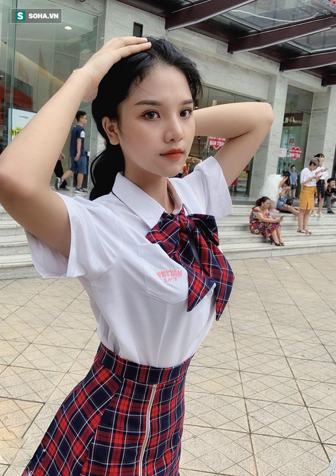 Muốn có vòng eo 59 như Ngọc Trinh, nữ sinh 16 tuổi chia sẻ bí quyết gây 'sốc': Tự móc họng để ói hết thức ăn ra! - 1 Muốn có vòng eo 59 như Ngọc Trinh, nữ sinh 16 tuổi chia sẻ bí quyết gây 'sốc': Tự móc họng để ói hết thức ăn ra! - 1