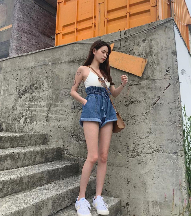 3 công thức mix đồ dễ ợt nhưng kéo chân cực đỉnh, diện đi du lịch vừa chất lại vừa ăn ảnh tuyệt đối 3 công thức mix đồ dễ ợt nhưng kéo chân cực đỉnh, diện đi du lịch vừa chất lại vừa ăn ảnh tuyệt đối
