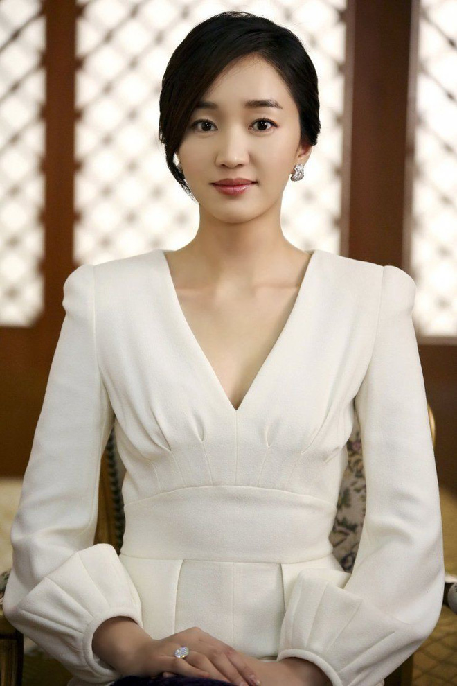 Choáng với nhà Song Hye Kyo thuê hậu ly hôn: Villa siêu xa xỉ, hàng xóm là Lee Young Ae, mỹ nam BTS và dàn sao khủng - 11 Choáng với nhà Song Hye Kyo thuê hậu ly hôn: Villa siêu xa xỉ, hàng xóm là Lee Young Ae, mỹ nam BTS và dàn sao khủng - 11