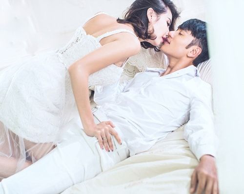 Đàn ông thích điều gì nhất ở phụ nữ khi trên giường? - 1 Đàn ông thích điều gì nhất ở phụ nữ khi trên giường? - 1