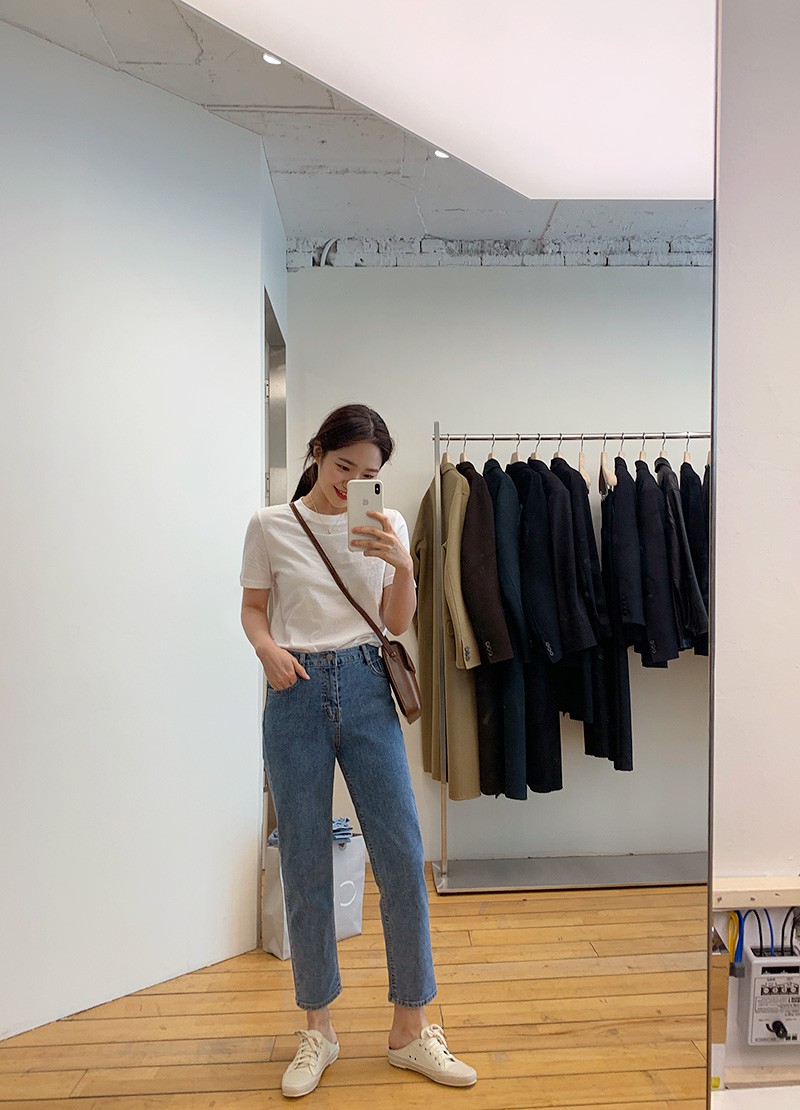 Thêm tips mặc đẹp từ style tưởng như phi thực tế của các Công nương: 3 mẫu giày kết hợp cực 'nuột' với quần jeans - 2 Thêm tips mặc đẹp từ style tưởng như phi thực tế của các Công nương: 3 mẫu giày kết hợp cực 'nuột' với quần jeans - 2