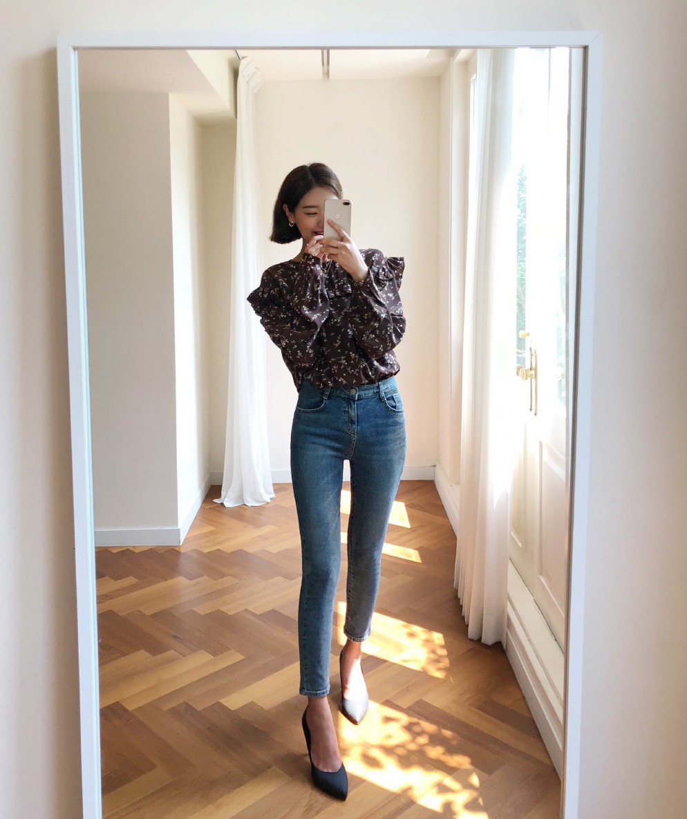 Thêm tips mặc đẹp từ style tưởng như phi thực tế của các Công nương: 3 mẫu giày kết hợp cực 'nuột' với quần jeans - 8 Thêm tips mặc đẹp từ style tưởng như phi thực tế của các Công nương: 3 mẫu giày kết hợp cực 'nuột' với quần jeans - 8