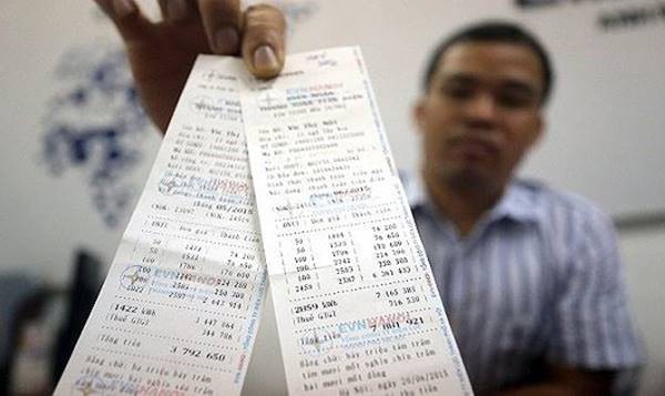 Người dân Hà Nội kêu trời vì hóa đơn điện tăng 'chóng mặt' sau những ngày nắng nóng: Công ty điện lực lý giải nguyên nhân - 4 Người dân Hà Nội kêu trời vì hóa đơn điện tăng 'chóng mặt' sau những ngày nắng nóng: Công ty điện lực lý giải nguyên nhân - 4