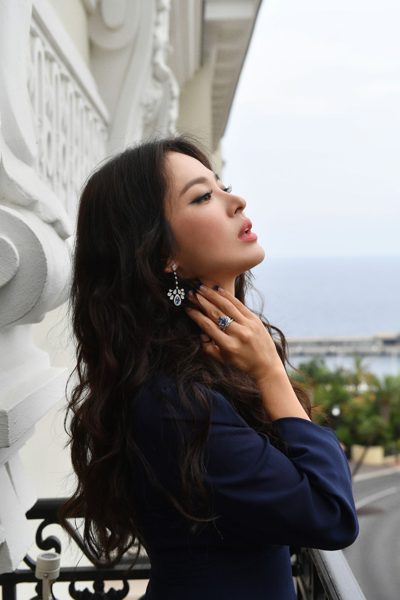 Công bố bài phỏng vấn đầu tiên của Song Hye Kyo giữa bão ly hôn: 'Tôi cần có một khoảng thời gian cho riêng mình' - 2 Công bố bài phỏng vấn đầu tiên của Song Hye Kyo giữa bão ly hôn: 'Tôi cần có một khoảng thời gian cho riêng mình' - 2