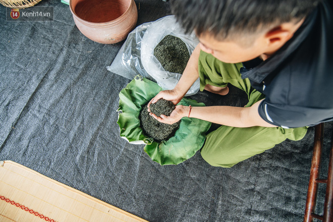 Cử nhân báo chí khởi nghiệp trà sen với 20 triệu mẹ dành mua xe máy: 'Con không thích đi làm, con muốn về nhà' - 18 Cử nhân báo chí khởi nghiệp trà sen với 20 triệu mẹ dành mua xe máy: 'Con không thích đi làm, con muốn về nhà' - 18