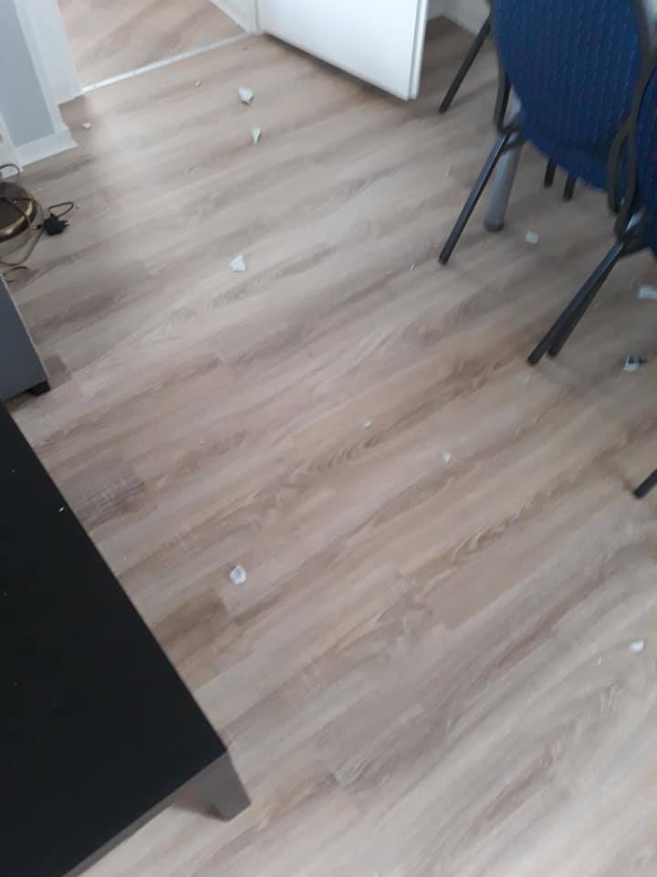 Than vãn vì vợ đập hết bát đĩa sau 1 lần quên rửa, chồng trẻ bị dân tình mắng té tát khi phát hiện sự thật - 1 Than vãn vì vợ đập hết bát đĩa sau 1 lần quên rửa, chồng trẻ bị dân tình mắng té tát khi phát hiện sự thật - 1