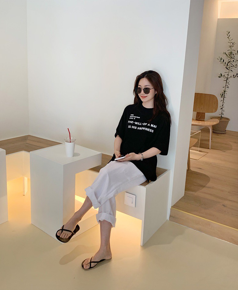 4 tips diện đồ tối màu chỉ giúp bạn gầy đi, sang lên chứ không lo già chát - 8 4 tips diện đồ tối màu chỉ giúp bạn gầy đi, sang lên chứ không lo già chát - 8