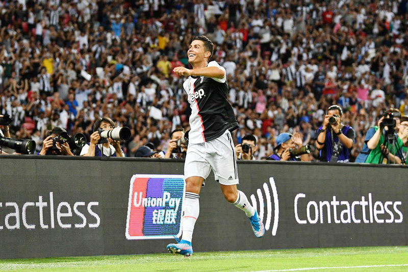 Kane lập siêu phẩm khó tin từ giữa sân ở phút bù giờ giúp Tottenham hạ đẹp Juventus Kane lập siêu phẩm khó tin từ giữa sân ở phút bù giờ giúp Tottenham hạ đẹp Juventus