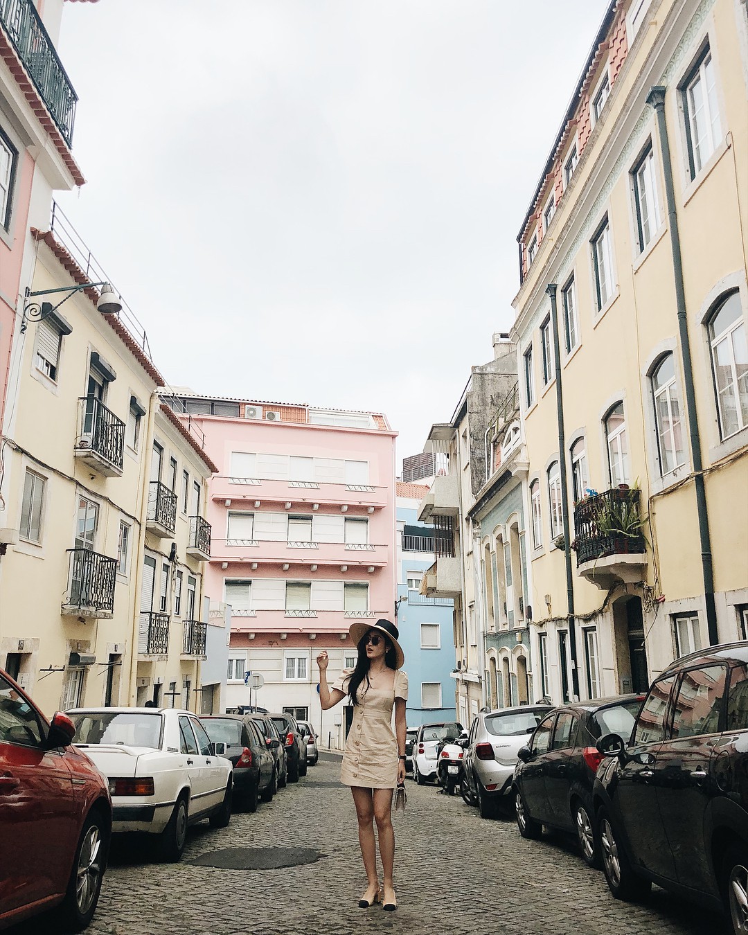 Thêm một tấm gương mặc đẹp cho các chị em: Á hậu Huyền My với style đơn giản nhưng cực sang - xịn - mịn - 9 Thêm một tấm gương mặc đẹp cho các chị em: Á hậu Huyền My với style đơn giản nhưng cực sang - xịn - mịn - 9