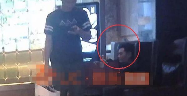 Angelababy tiếp tục xuất hiện lẻ loi, không có Huỳnh Hiểu Minh bên cạnh giữa tin đồn ly hôn - 4 Angelababy tiếp tục xuất hiện lẻ loi, không có Huỳnh Hiểu Minh bên cạnh giữa tin đồn ly hôn - 4