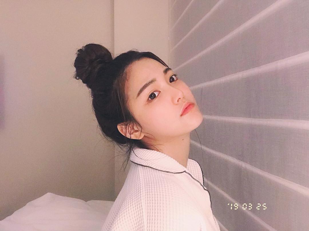 Trào lưu trả lại 'thuở sơ khai' cho làn da bằng cách từ bỏ sữa rửa mặt, bác sĩ đưa ra dẫn chứng bất ngờ - 2 Trào lưu trả lại 'thuở sơ khai' cho làn da bằng cách từ bỏ sữa rửa mặt, bác sĩ đưa ra dẫn chứng bất ngờ - 2