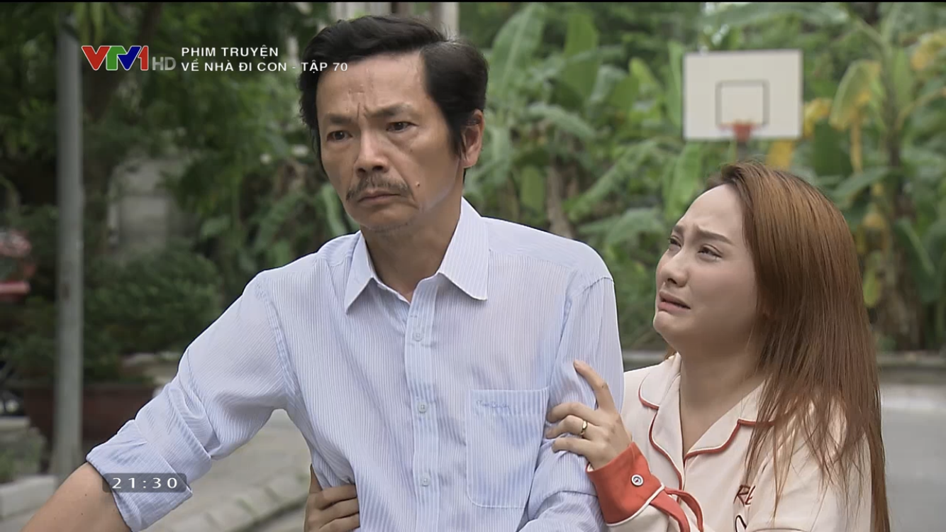 Về nhà đi con tập 70: Thương con gái, ông Sơn sang nhà bạn xin đón Thư về nhưng lại bị chuyện động trời này làm 'câm nín' - 9 Về nhà đi con tập 70: Thương con gái, ông Sơn sang nhà bạn xin đón Thư về nhưng lại bị chuyện động trời này làm 'câm nín' - 9