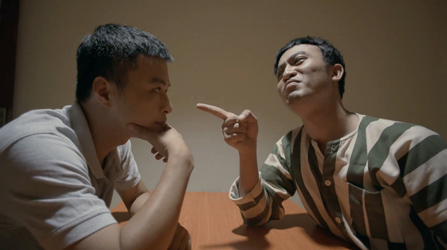 Mê Cung: Fedora tiết lộ kẻ sát nhân thích ăn ngón tay ghê rợn, khuyên Khánh nên thử vì 'cực ngon' Mê Cung: Fedora tiết lộ kẻ sát nhân thích ăn ngón tay ghê rợn, khuyên Khánh nên thử vì 'cực ngon'
