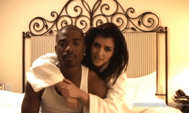 Loạt bê bối gây dựng nên đế chế triệu đô Kardashian: Từ rò rỉ clip 'mây mưa' đến ly hôn nhanh nhất lịch sử Hollywood - 1 Loạt bê bối gây dựng nên đế chế triệu đô Kardashian: Từ rò rỉ clip 'mây mưa' đến ly hôn nhanh nhất lịch sử Hollywood - 1