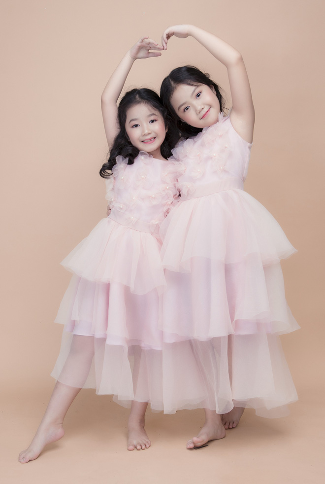 Thanh Hương nói về 2 cô con gái xinh như thiên thần: 'Với các con, tôi là thần tượng' - 5 Thanh Hương nói về 2 cô con gái xinh như thiên thần: 'Với các con, tôi là thần tượng' - 5