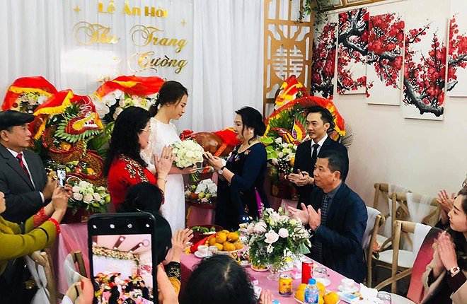 Vừa đám cưới, vợ Cường Đô La đã hoàn thành sớm vai trò dâu khéo khiến chị em nể phục - 11 Vừa đám cưới, vợ Cường Đô La đã hoàn thành sớm vai trò dâu khéo khiến chị em nể phục - 11
