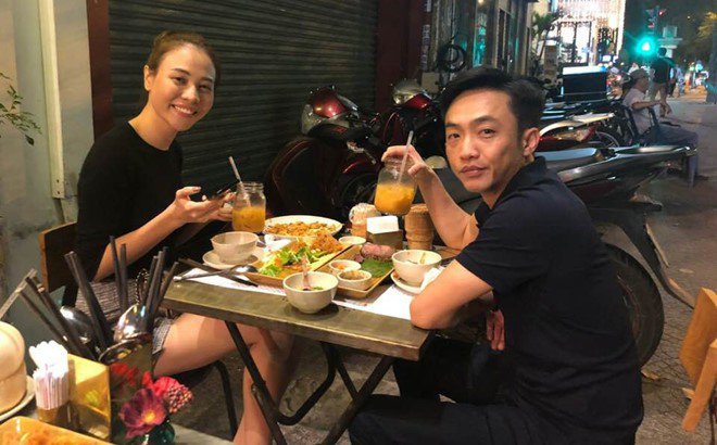 Vừa đám cưới, vợ Cường Đô La đã hoàn thành sớm vai trò dâu khéo khiến chị em nể phục - 2 Vừa đám cưới, vợ Cường Đô La đã hoàn thành sớm vai trò dâu khéo khiến chị em nể phục - 2