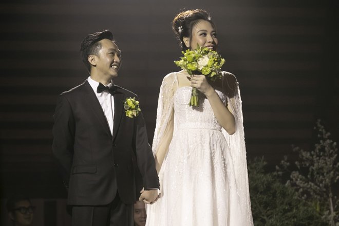 Vừa đám cưới, vợ Cường Đô La đã hoàn thành sớm vai trò dâu khéo khiến chị em nể phục Vừa đám cưới, vợ Cường Đô La đã hoàn thành sớm vai trò dâu khéo khiến chị em nể phục