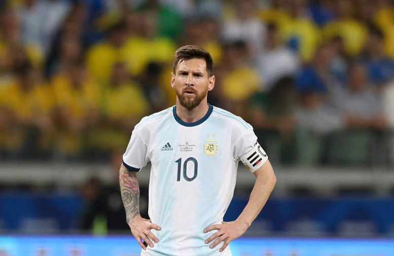 Messi nhận án phạt cấm thi đấu vì phát ngôn tố BTC Copa America dàn xếp để Brazil vô địch Messi nhận án phạt cấm thi đấu vì phát ngôn tố BTC Copa America dàn xếp để Brazil vô địch