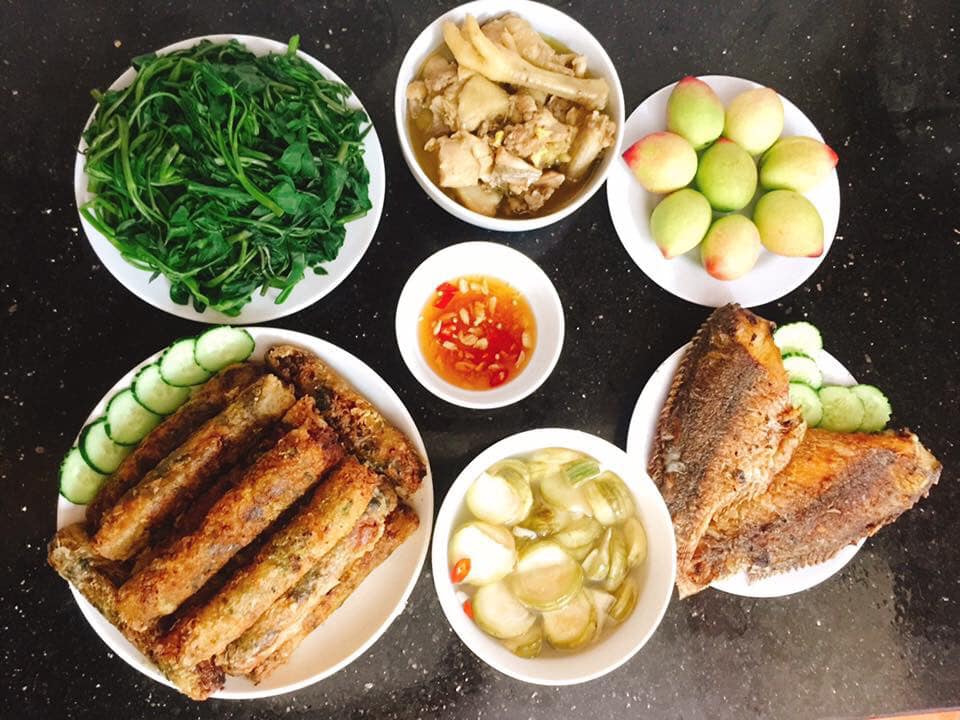 Vừa bầu lại nuôi con nhỏ, vợ trẻ 9x suốt ngày nấu cơm tuyệt ngon vẫn sợ mình vô dụng - 2 Vừa bầu lại nuôi con nhỏ, vợ trẻ 9x suốt ngày nấu cơm tuyệt ngon vẫn sợ mình vô dụng - 2