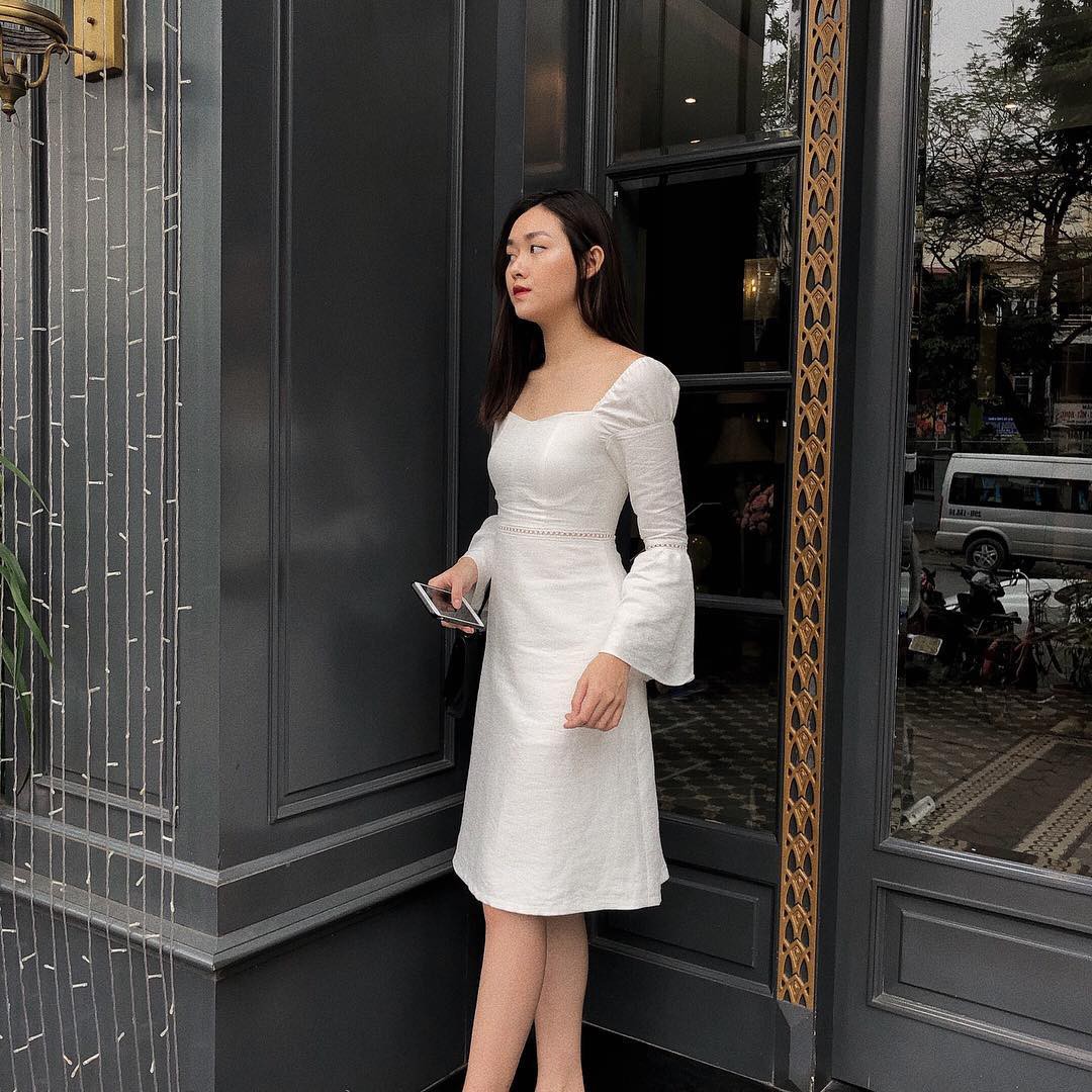 Nàng Á hậu được ví là 'bản sao của Hà Tăng': Style chỉ toàn màu đen - trắng nhưng sang chảnh như tiểu thư nhà 'trâm anh thế phiệt' - 6 Nàng Á hậu được ví là 'bản sao của Hà Tăng': Style chỉ toàn màu đen - trắng nhưng sang chảnh như tiểu thư nhà 'trâm anh thế phiệt' - 6