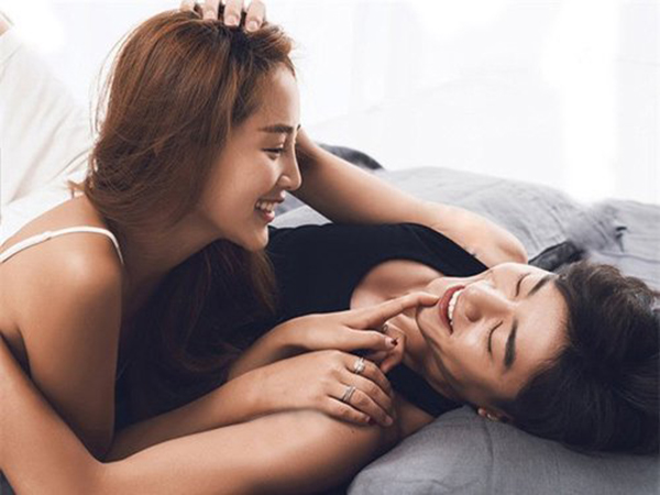 Tại sao 'chuyện ấy' trong khách sạn thú vị hơn ở nhà? Tại sao 'chuyện ấy' trong khách sạn thú vị hơn ở nhà?