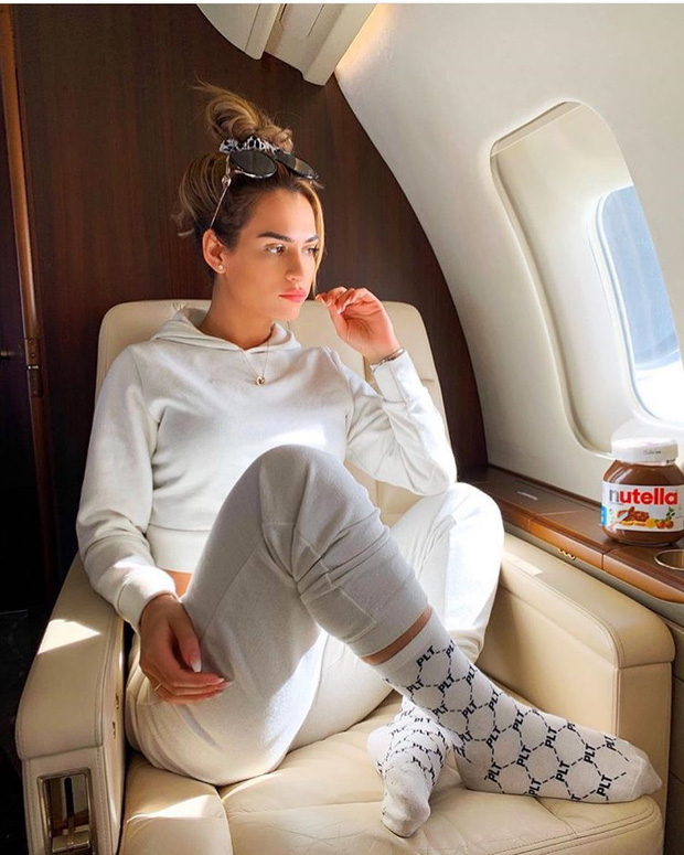 Khi hội rich kid đi du lịch: Kiểu gì cũng có siêu xe, du thuyền và tiêu tiền tỷ! Khi hội rich kid đi du lịch: Kiểu gì cũng có siêu xe, du thuyền và tiêu tiền tỷ!