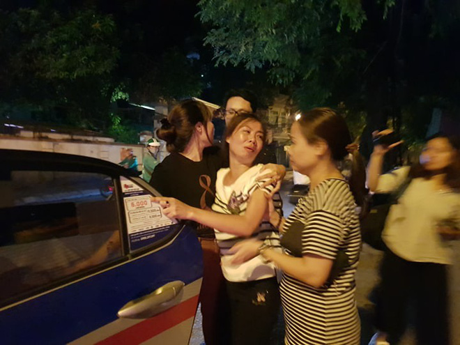 Chủ tịch Hà Nội yêu cầu làm rõ vụ bé trai bị 'bỏ quên' trên xe đưa đón, tử vong - 1