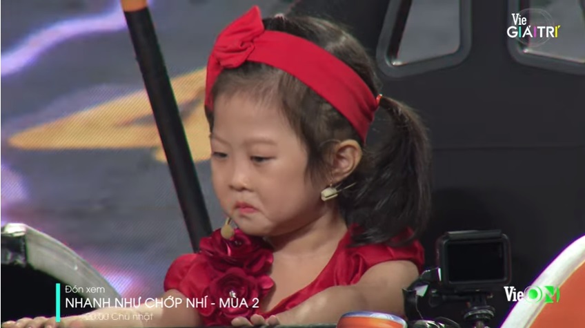 Nhanh như chớp nhí: Cư dân mạng 'phát cuồng' với sự trở lại của 'chị Ba bất biến' triệu view Nhanh như chớp nhí: Cư dân mạng 'phát cuồng' với sự trở lại của 'chị Ba bất biến' triệu view