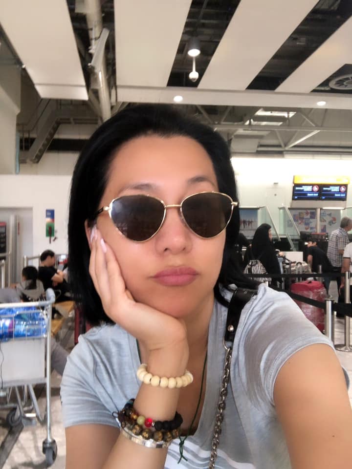 MC Kỳ Duyên sợ 'tái mặt' vì suýt mất đồng hồ, nhẫn kim cương...trên máy bay - 1 MC Kỳ Duyên sợ 'tái mặt' vì suýt mất đồng hồ, nhẫn kim cương...trên máy bay - 1