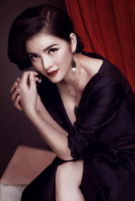Lý Nhã Kỳ và quyết định kỳ lạ: 'Tôi sống không tốt thì sẽ bị mọi người chửi, la tên bố' - 2 Lý Nhã Kỳ và quyết định kỳ lạ: 'Tôi sống không tốt thì sẽ bị mọi người chửi, la tên bố' - 2